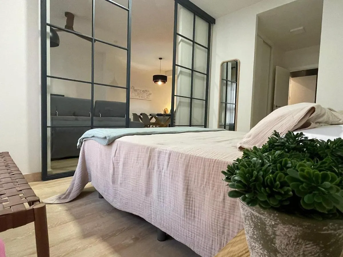 Apartment Malagasuite Comfortable Home 3