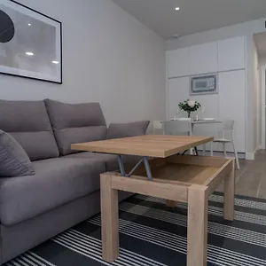 Aac - Luminoso Y Nuevo, A 1,3km Del Centro De Apartment